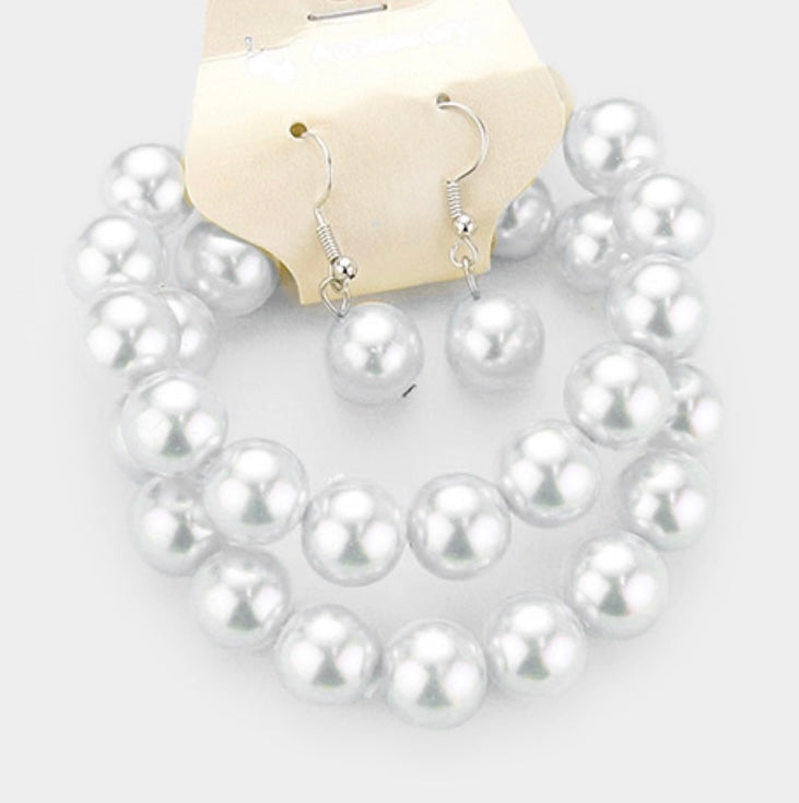 Classic Pearls Bracelet Set