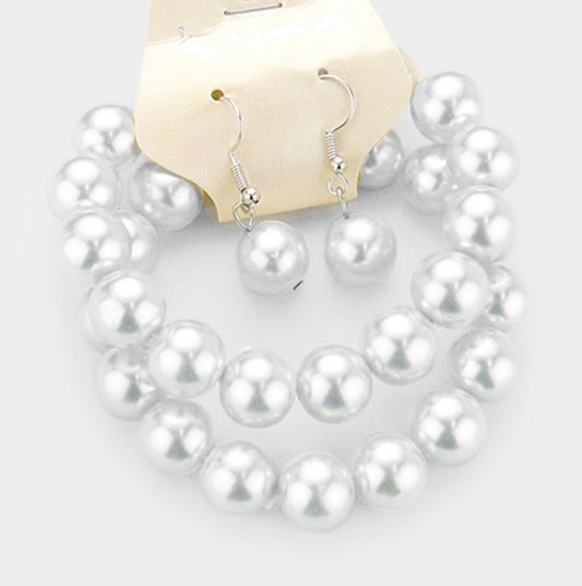 Classic Pearls Bracelet Set